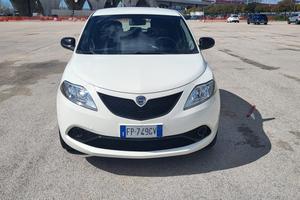 Lancia Ypsilon 1.2 benzina  my 2018 mod gold