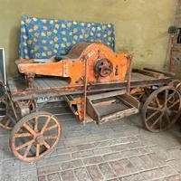 Trebbiatrice d'epoca Casali e figli