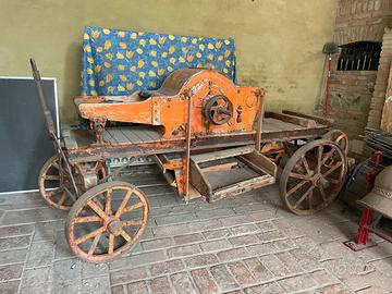 Trebbiatrice d'epoca Casali e figli