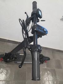 2 monopattin  elettrici 