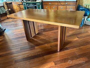 Tavolo Artigianale anni '70 - Noce Nazionale