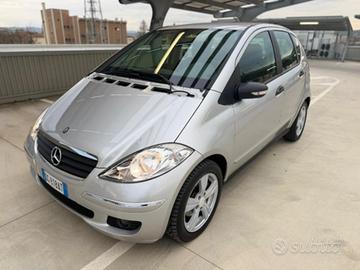 MERCEDES A180CDI