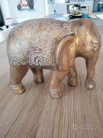 Elefante dorato mandala