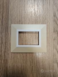 Placca Ave 44P93PERS, Serie Zama S44 – personalizz