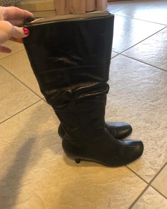 STIVALE color nero marca JANET & JANET