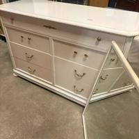 Cassettiere bianca con specchio  S 3487