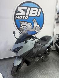 Yamaha T Max 560