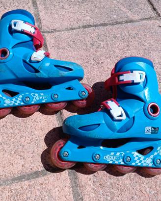 Pattini Decathlon Oxelo 30-32 + set protezioni