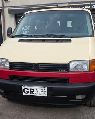 Volkswagen T4 Caravelle 9 posti