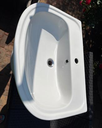 Lavandino bagno in ceramica