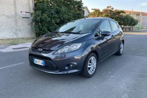 Ford Fiesta 1.4 TDCi 68CV 5 porte Titanium