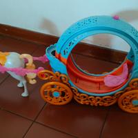carrozza con cavallo 