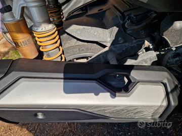 Honda ADV 350 2024 – 4.500 km – Öhlins – Accessori