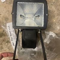 5 Faretti Disano proiettori lampade