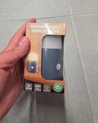 Lampada LED con sensore ricaricabile USB-C