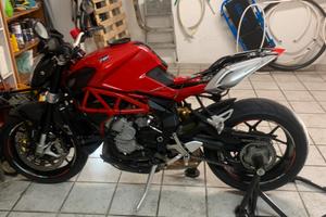 BRUTALE 800 MV CON ABS TC