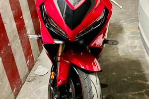 Honda CBR  650 R
