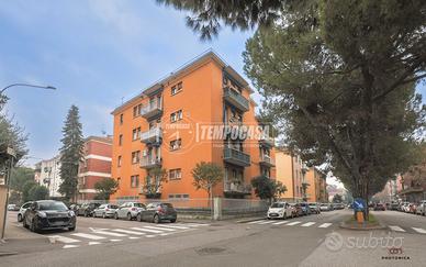 TRILOCALE COMPETAMENTE RISTRUTTURATO - CENTRO SAN