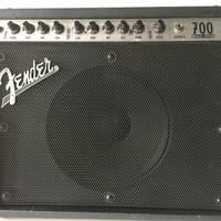 Fender roc-pro 700 amplificatore cono jensen