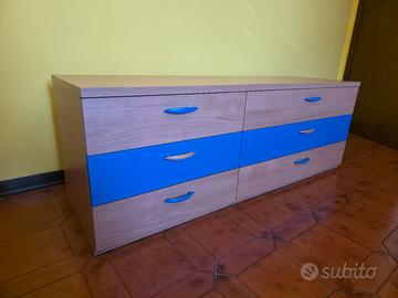 Comò e letto una piazza e mezza