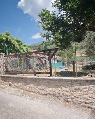 Casa indipendente di 153 m² con 5 locali e box aut