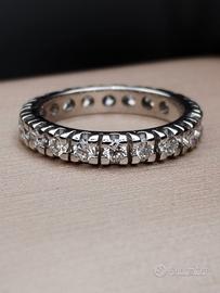  anello veretta oro bianco con diamanti 