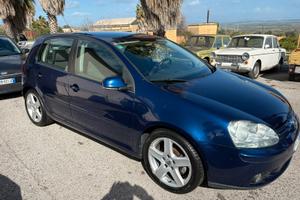 Volkswagen Golf 5  2.0 tdi