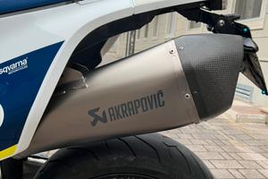 Akrapovič Slip-On Line per Husqvarna 701
