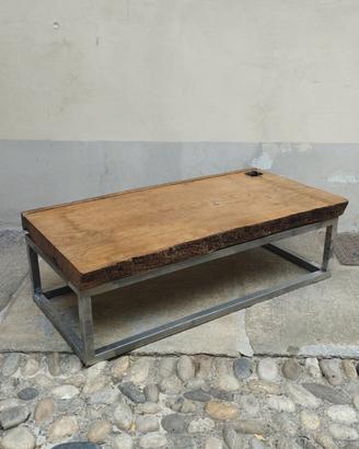 Tavolino basso in legno e acciaio 