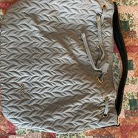 borsa gaudi la borsa come si vede dalla foto ha un