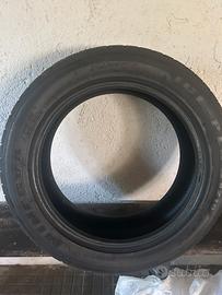Gomme auto