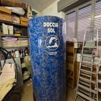 Doccia solare abbronzante