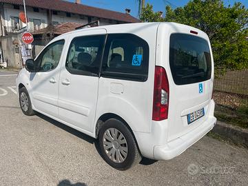 Citroen Berlingo pedana disabili