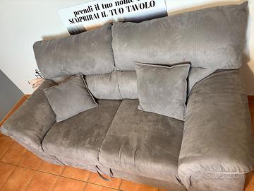 Divano 2 Posti Grigio, con estenzione relax