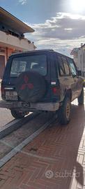 Mitsubishi Pajero perfettamente funzionante.