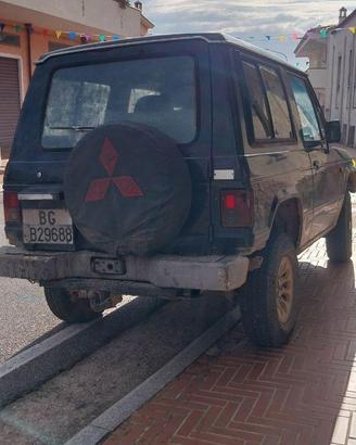 Mitsubishi Pajero perfettamente funzionante.