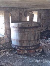 Antica Tina in Legno da Vendemmia - Pezzo Unico 