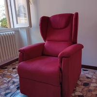 Poltrona elettrica alzapersona con due motori 