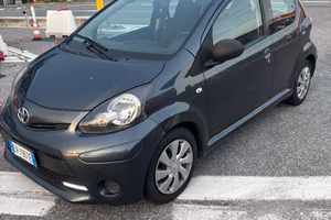 Toyota Aygo 1.0 12V VVT-i 5 porte Active Connect