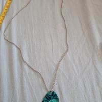 collana con ciondolo svuota tutto verde riflessi