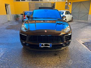 Porsche Macan S