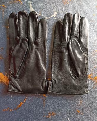 Guanto di Pelle Nera
