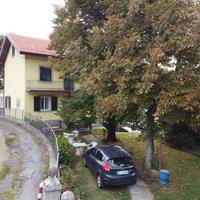 Villa con vista e ampio giardino