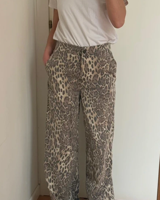 Pantaloni leopardati in cotone