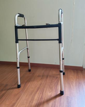 deambulatore per anziani