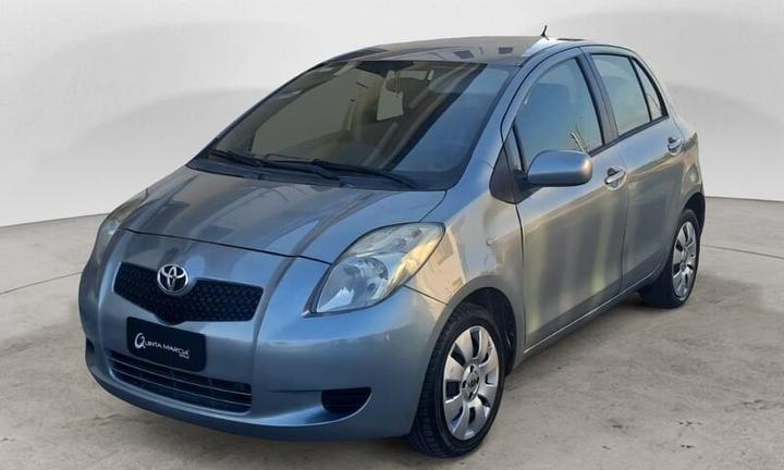 Toyota Yaris 1.4 D-4D 5 porte CAMBIO MANUALE