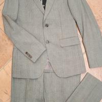 Completo uomo Giacca, pantaloni e due camicie 