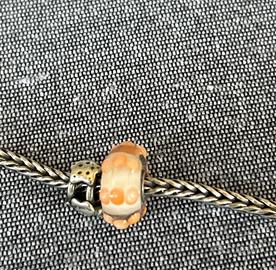 Bracciale trollbeads e due charms