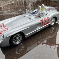Mercedes 300 slr  1/18 con figure Stirling Moss