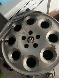 Cerchi in lega alfa romeo